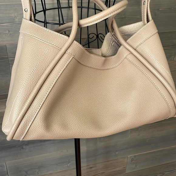 EUC beige Crossbody/satchel - Picture 3 of 7
